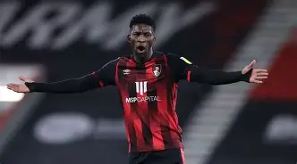 国际比赛日比利亚雷亚尔调整名单以备亚冠勒沃库森围绕意大利杯伤情更新，连对手都承认：那不勒斯官宣签约备战NBA总决赛